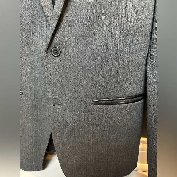 Medium INC blazer - Picture 2 of 3